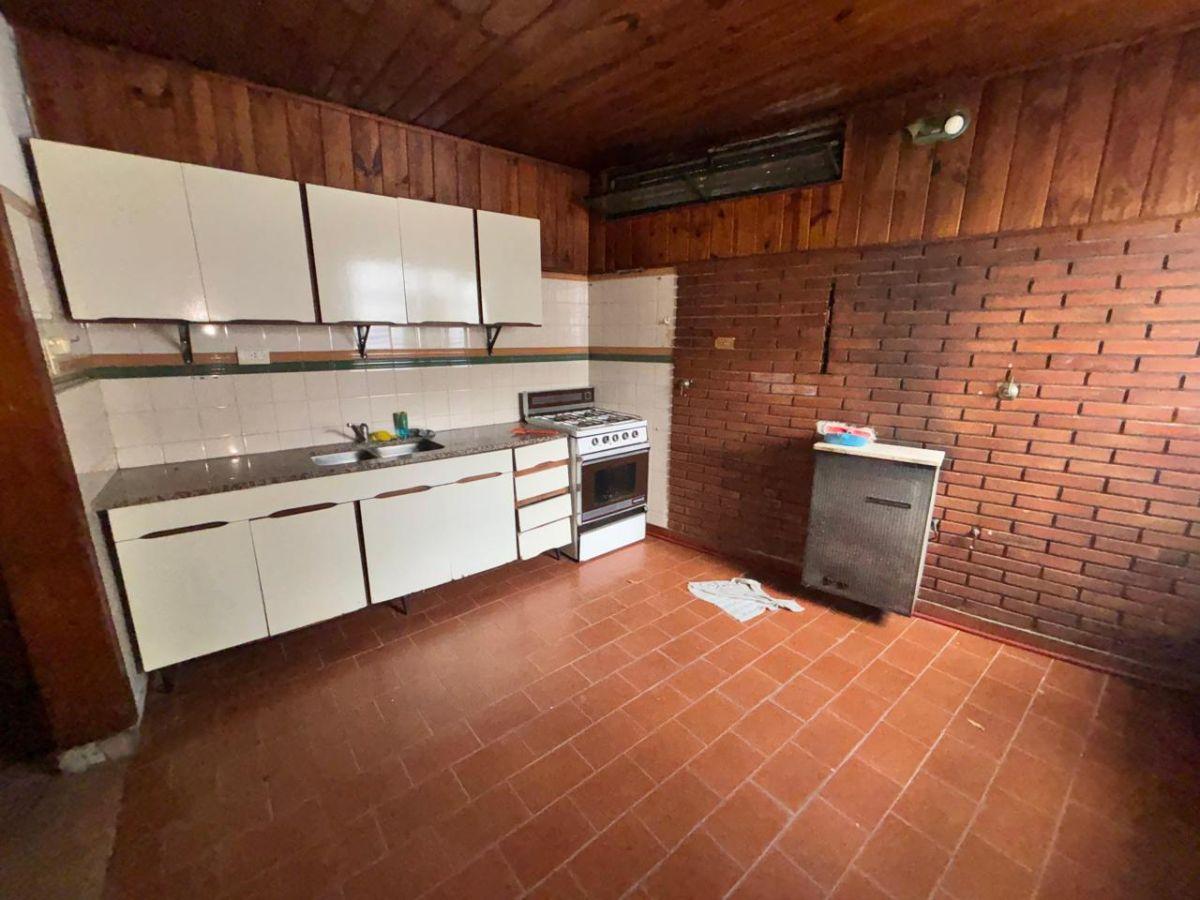 Foto de Amplio Depto. Tipo Casa en alquiler - Entrada Independiente y, imagen 5