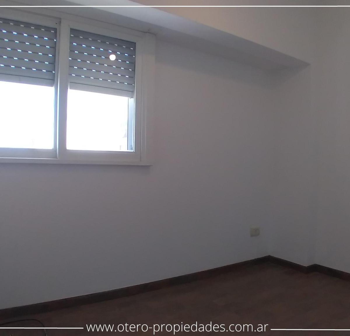 Foto de VENTA Impecable 3 Ambientes Excelente Ubicación, imagen 2