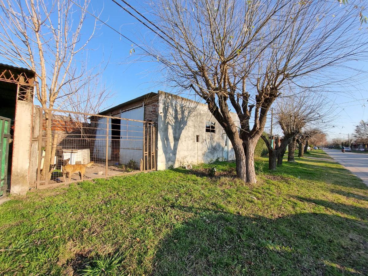 Venta - Galpón - Barrio San José - Capilla del Señor - Exaltación de La Cruz 4