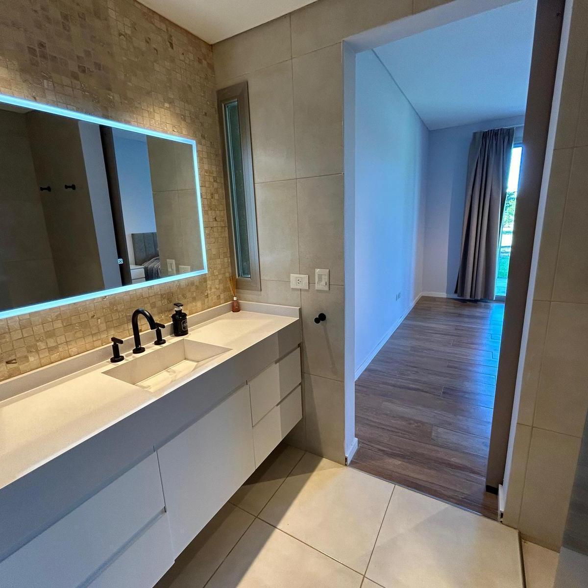 Foto de Venta - Casa - Barrio Parque La Verdad - Exaltación de la Cruz, imagen 3