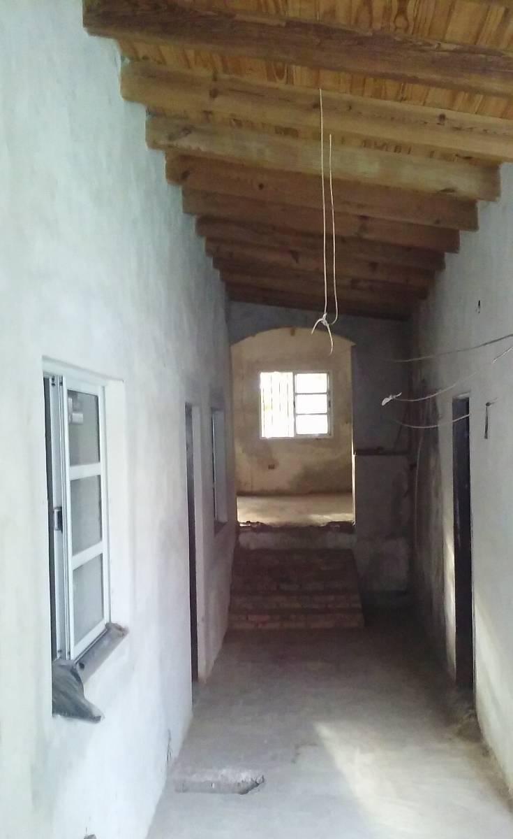 Foto de OPORTUNIDAD CASA SOBRE LOTE DE 10 POR 25, FOT 2.5, imagen 2