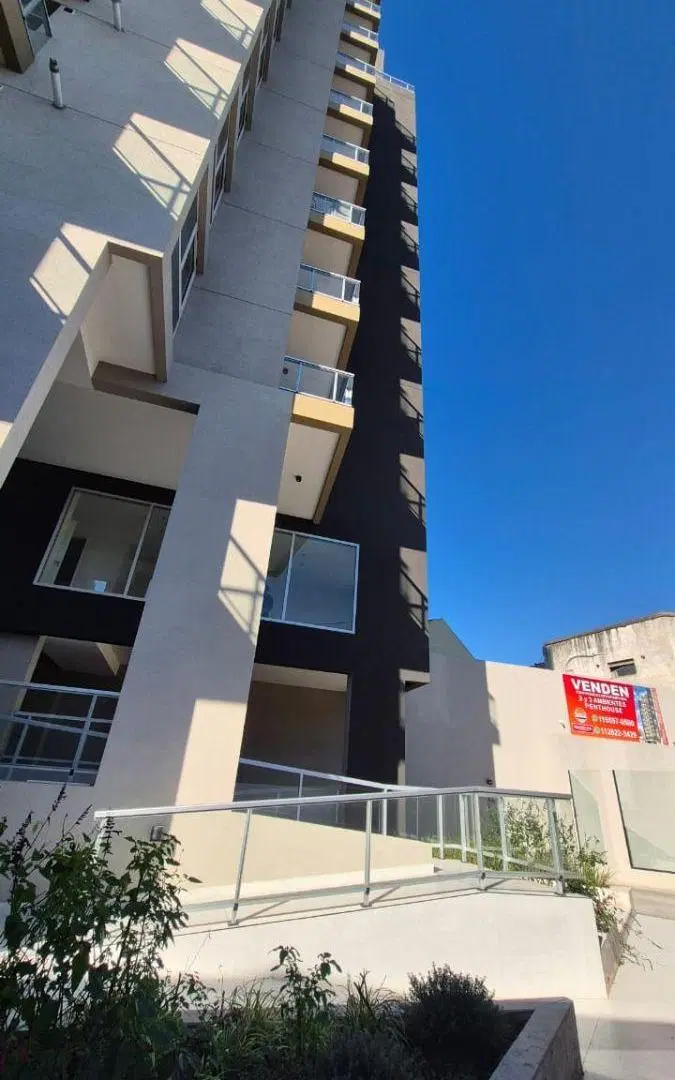 AMPLIO DEPARTAMENTO APTO PROFESIONAL 5