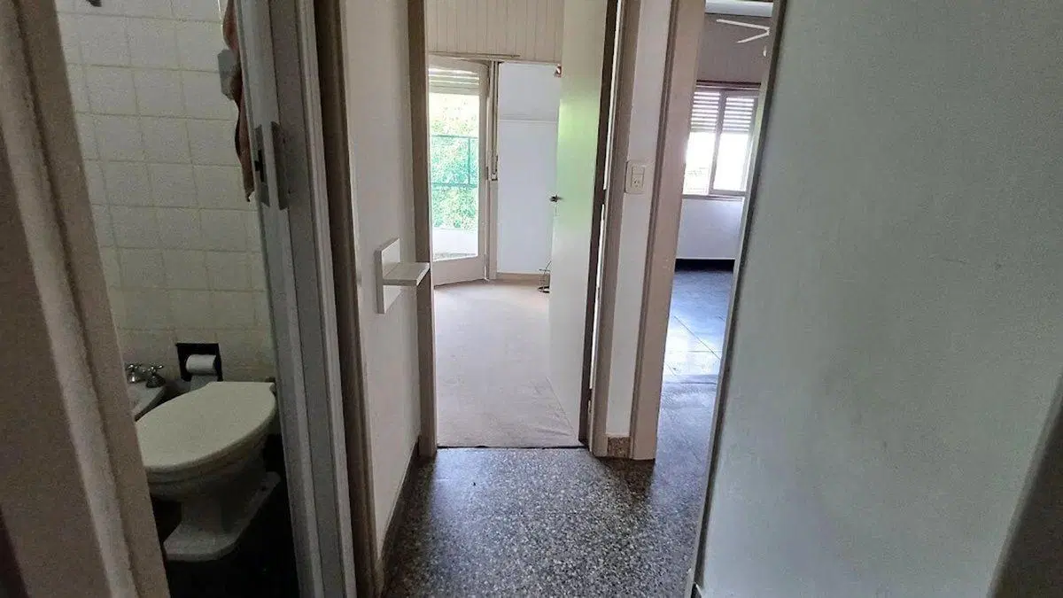 VENTA DEPTO 3 AMB CON BALCÓN, EXCELENTE UBICACION 4