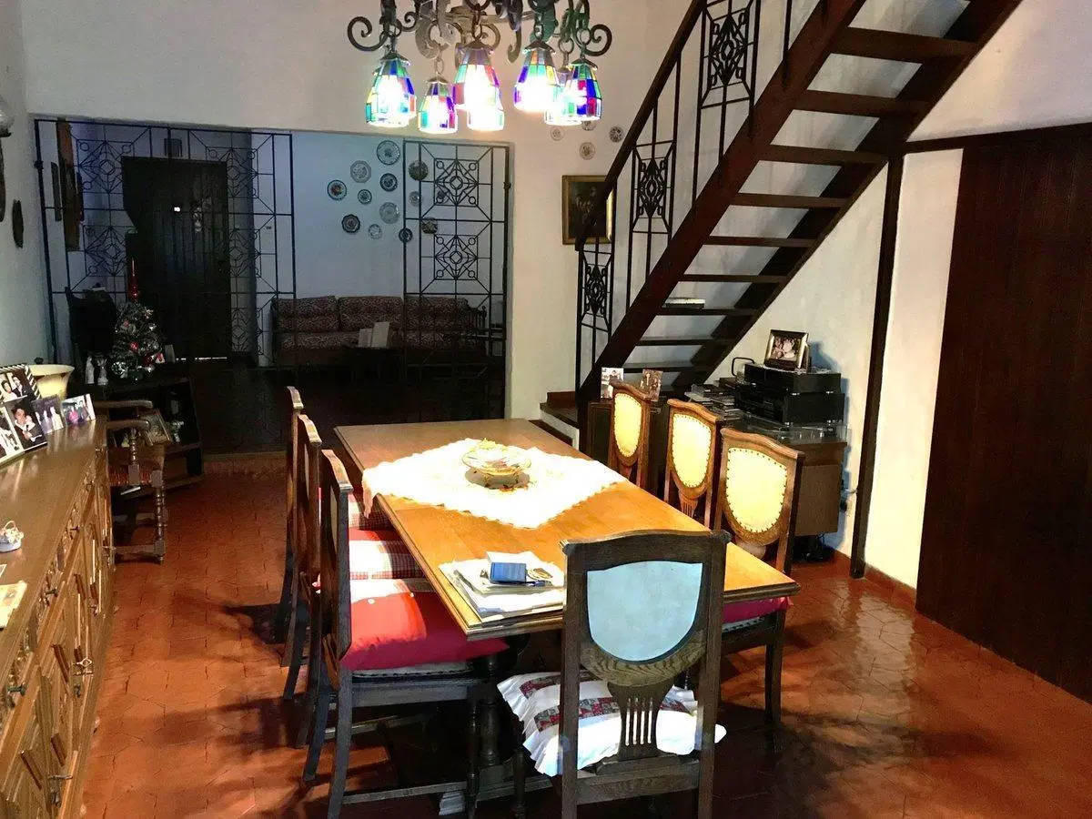 CHALET EN PH ESTILO ESPAÑOL 5 AMB. EN PIÑEYRO 4