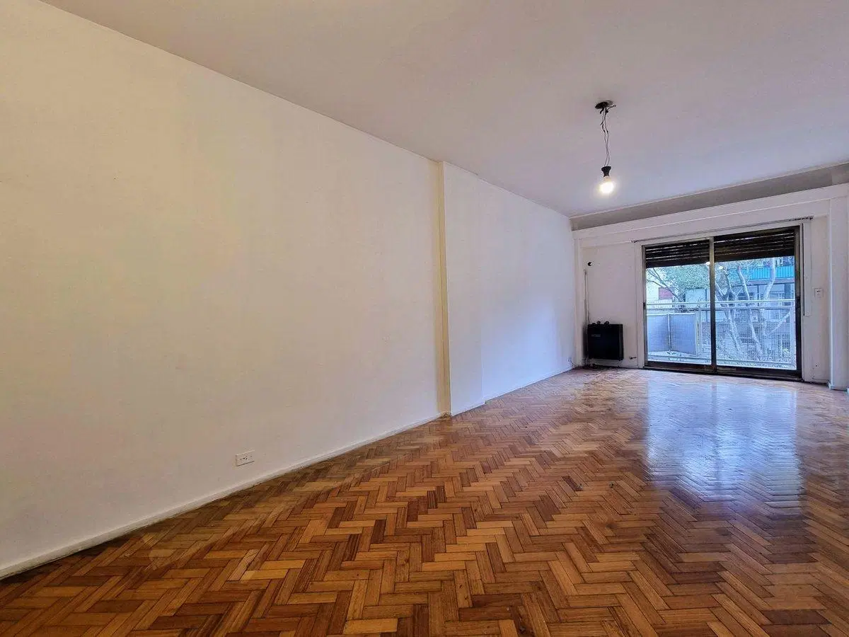 Depto 3 dorm c/dependencia Venta Caballito balcón 2