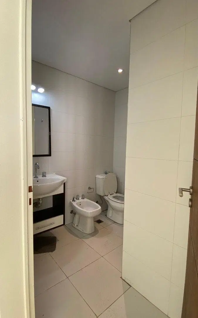 VENTA MONOAMBIENTE PARQUE CHAS CON PATIO Y VERDE 3