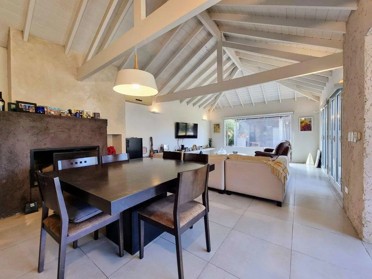 Casa Venta Club de Campo Aranzazu Pileta Seguridad 4