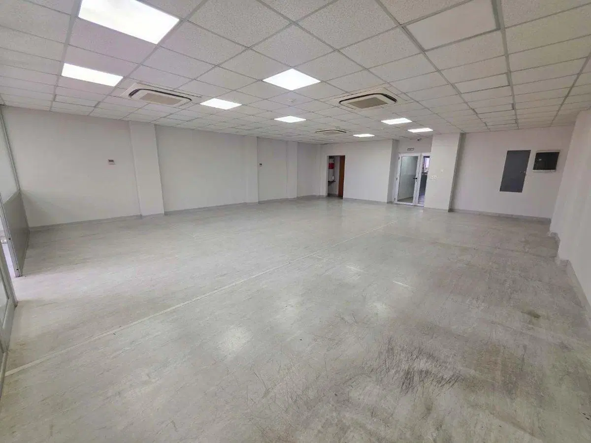 ALQUILER OFICINAS  - Edificio Corporativo 276 m² 2