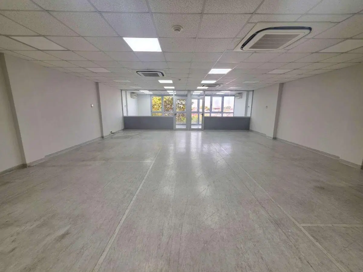 ALQUILER OFICINAS  - Edificio Corporativo 276 m² 4