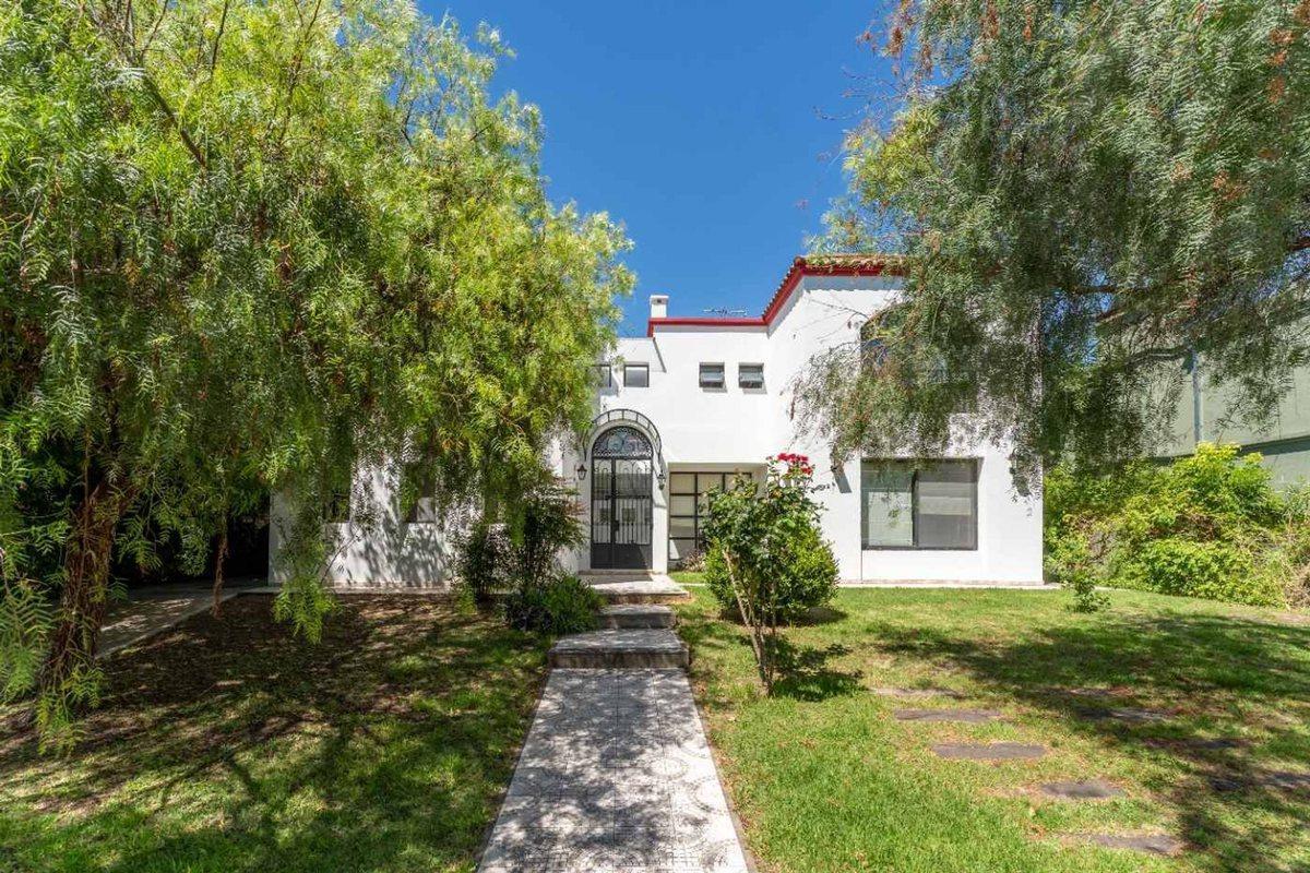 VENTA . CASA - 5 AMB. B°. SANTA CLARA - TIGRE