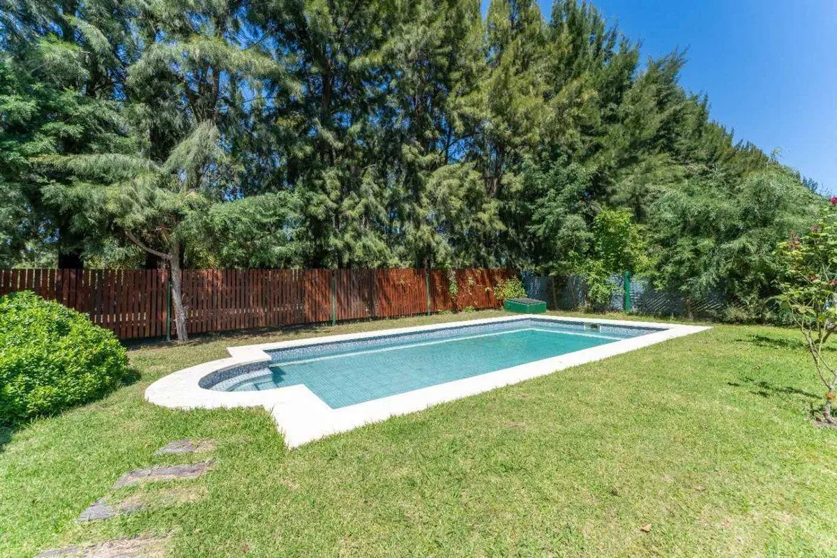 VENTA . CASA - 5 AMB. B°. SANTA CLARA - TIGRE 5