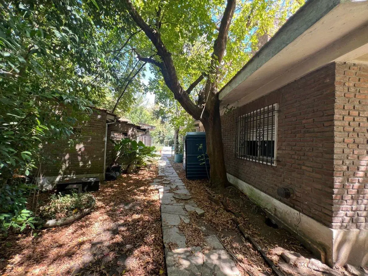 VENTA QUINTA 6 AMB SOBRE LOTE 1940 M2  TORTUGUITAS 2