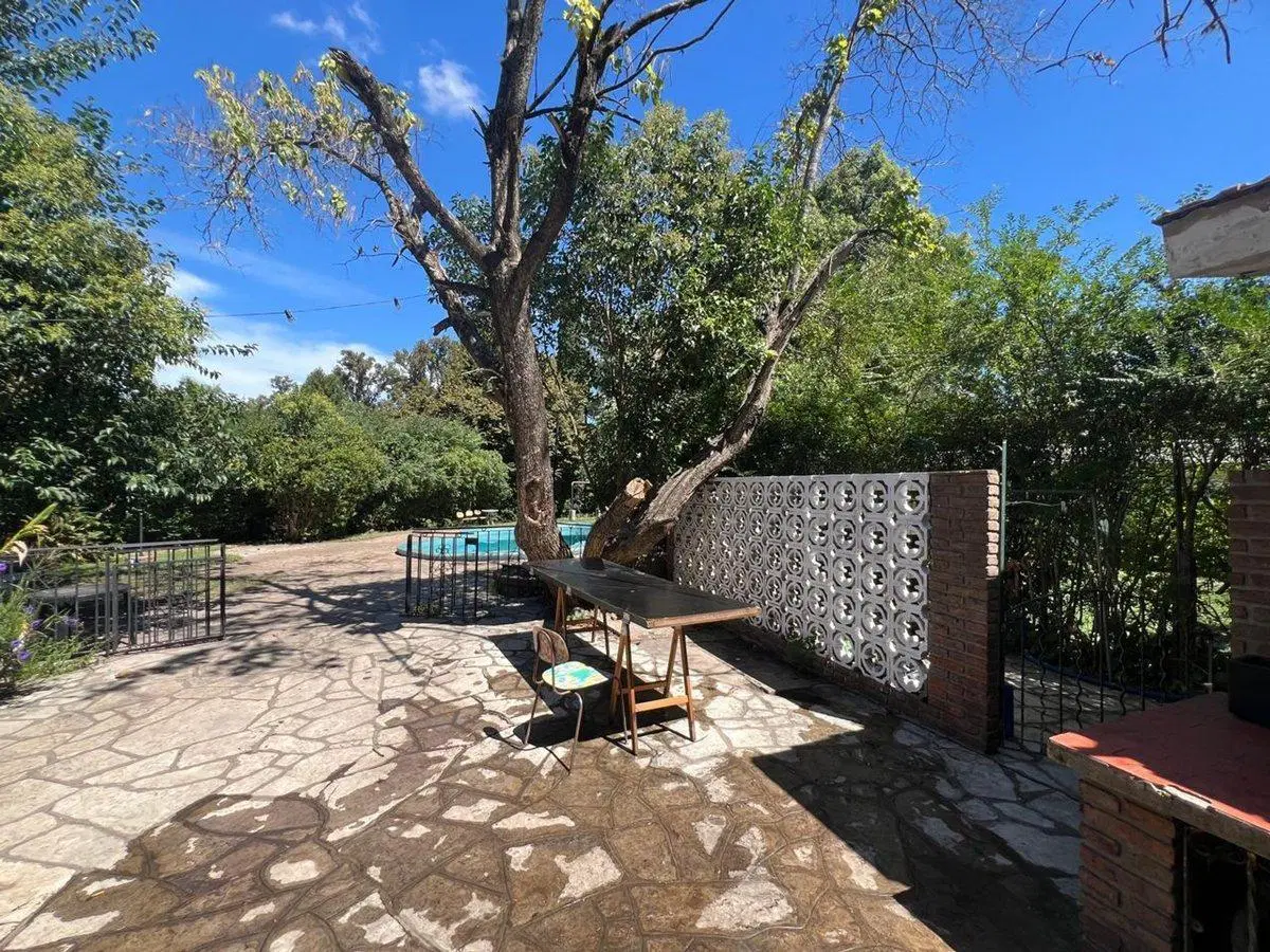 VENTA QUINTA 6 AMB SOBRE LOTE 1940 M2  TORTUGUITAS 5