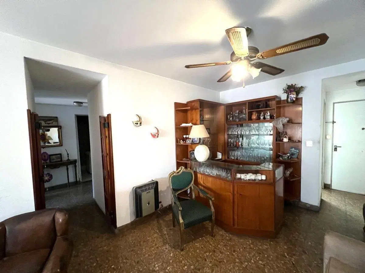 VENTA DEPARTAMENTO 5 AMB. AL FRENTE C/BAL BARRACAS 2