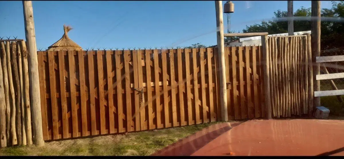 LOTE DE 400 m² EN ZONA PARQUE INDUSTRIAL DE PILAR 4
