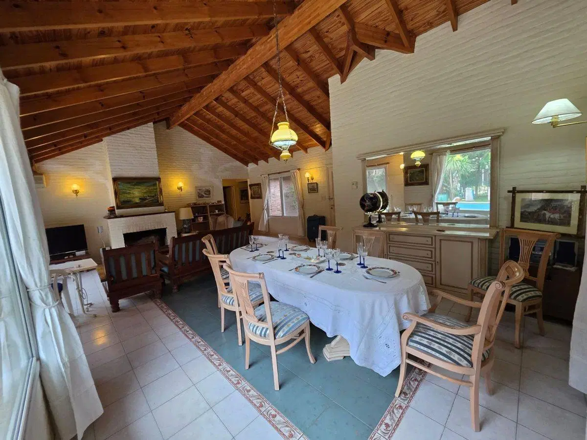 Casa en una planta c/ PISCINA climatizada 5