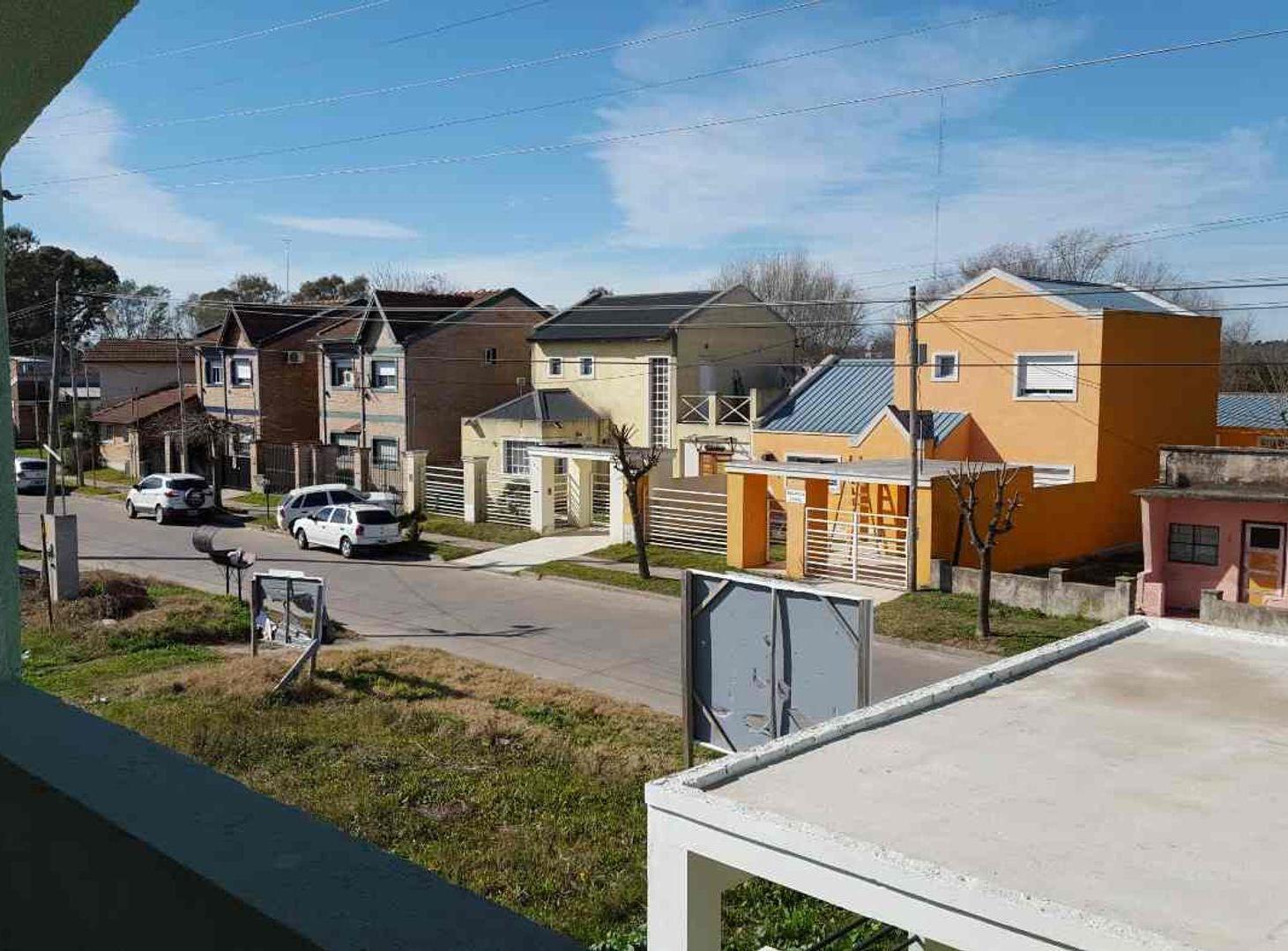 VENTA EN BLOQUE DE 6 DUPLEX DE 3 AMB. Y LOCAL