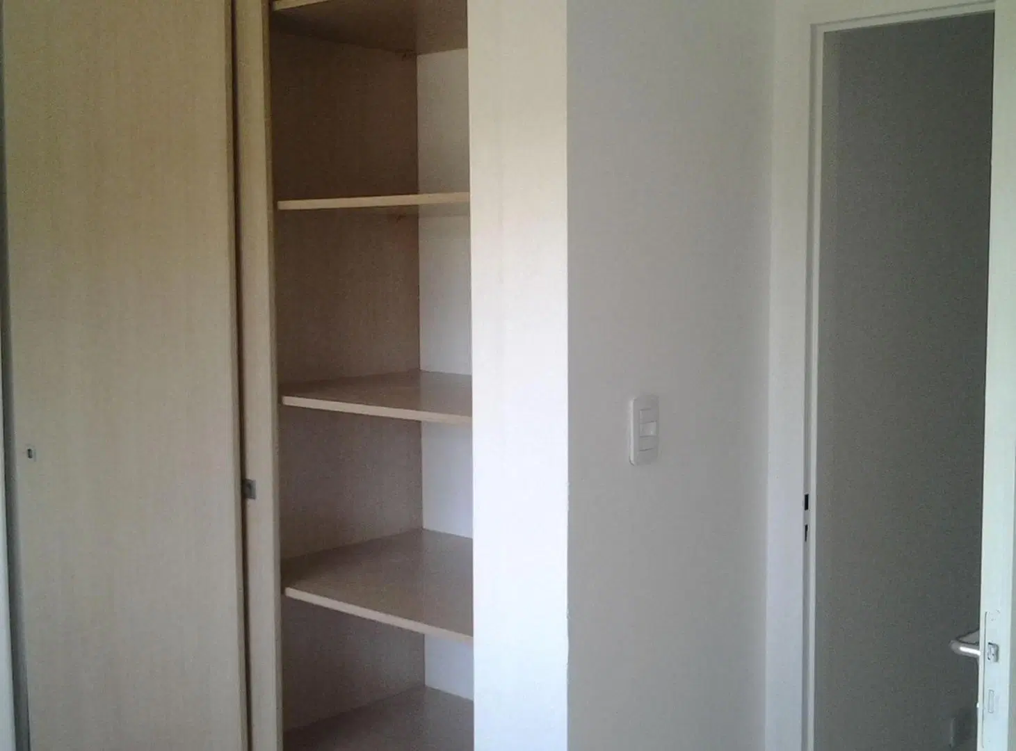 VENTA EN BLOQUE DE 6 DUPLEX  DE 3 AMB. Y LOCAL 5