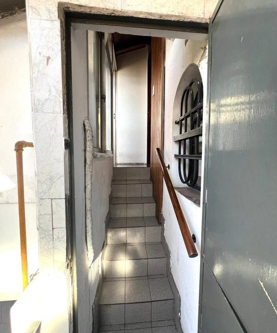 VENTA CASA  6 AMBIENTES  CON COCHERA FLORES CABA 5