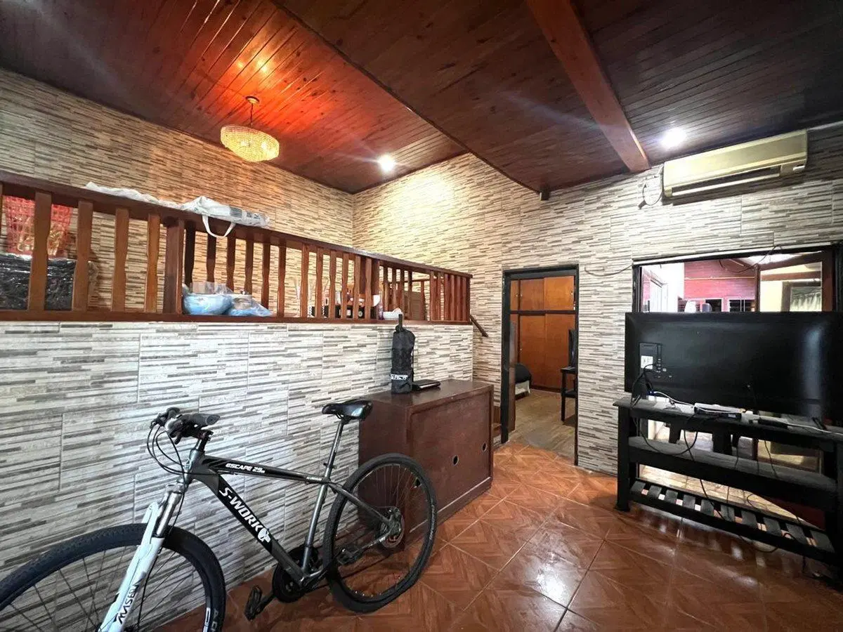 VENTA CASA  6 AMBIENTES  CON COCHERA FLORES CABA 8