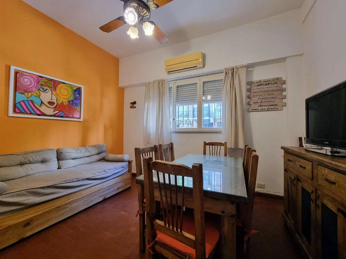 Local a la calle Venta V Crespo Con Vivienda renta 5