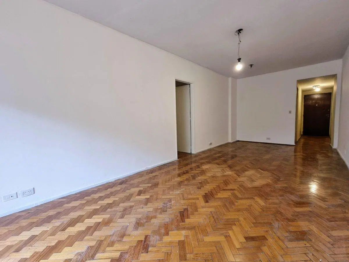 Depto 3 dorm c/dependencia Venta Caballito balcón 2
