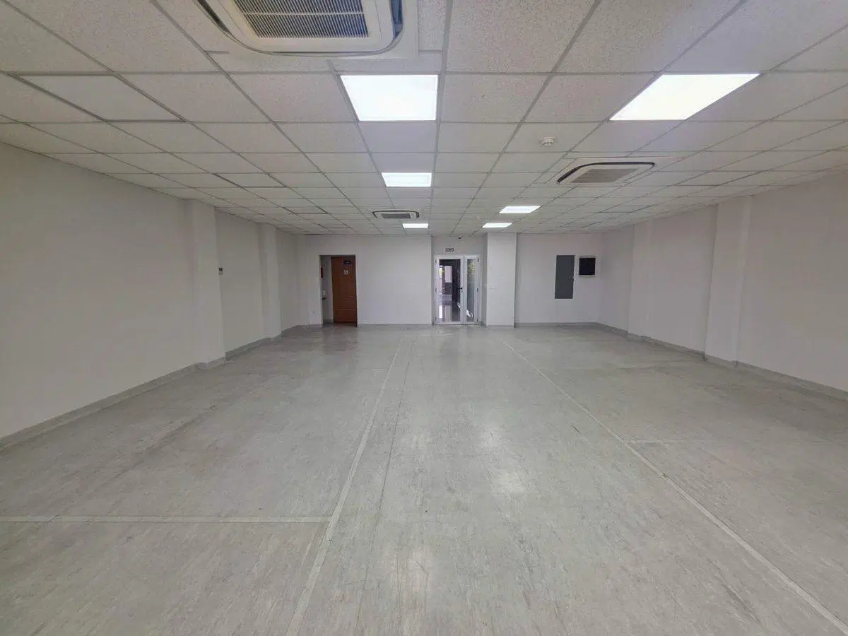 ALQUILER OFICINAS  - Edificio Corporativo 276 m² 5