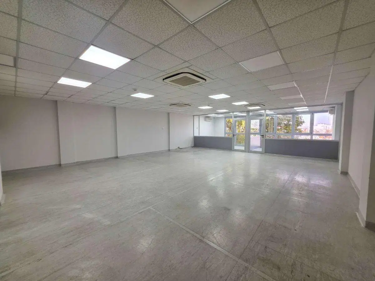 ALQUILER OFICINAS  - Edificio Corporativo 276 m² 3