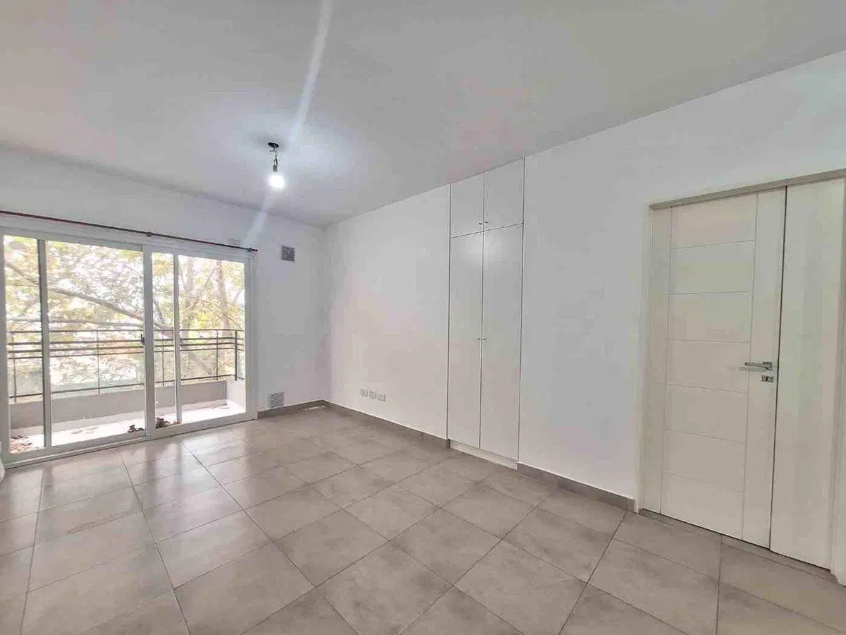 Alquiler  Monoambiente  + cochera en Villa Crespo 2