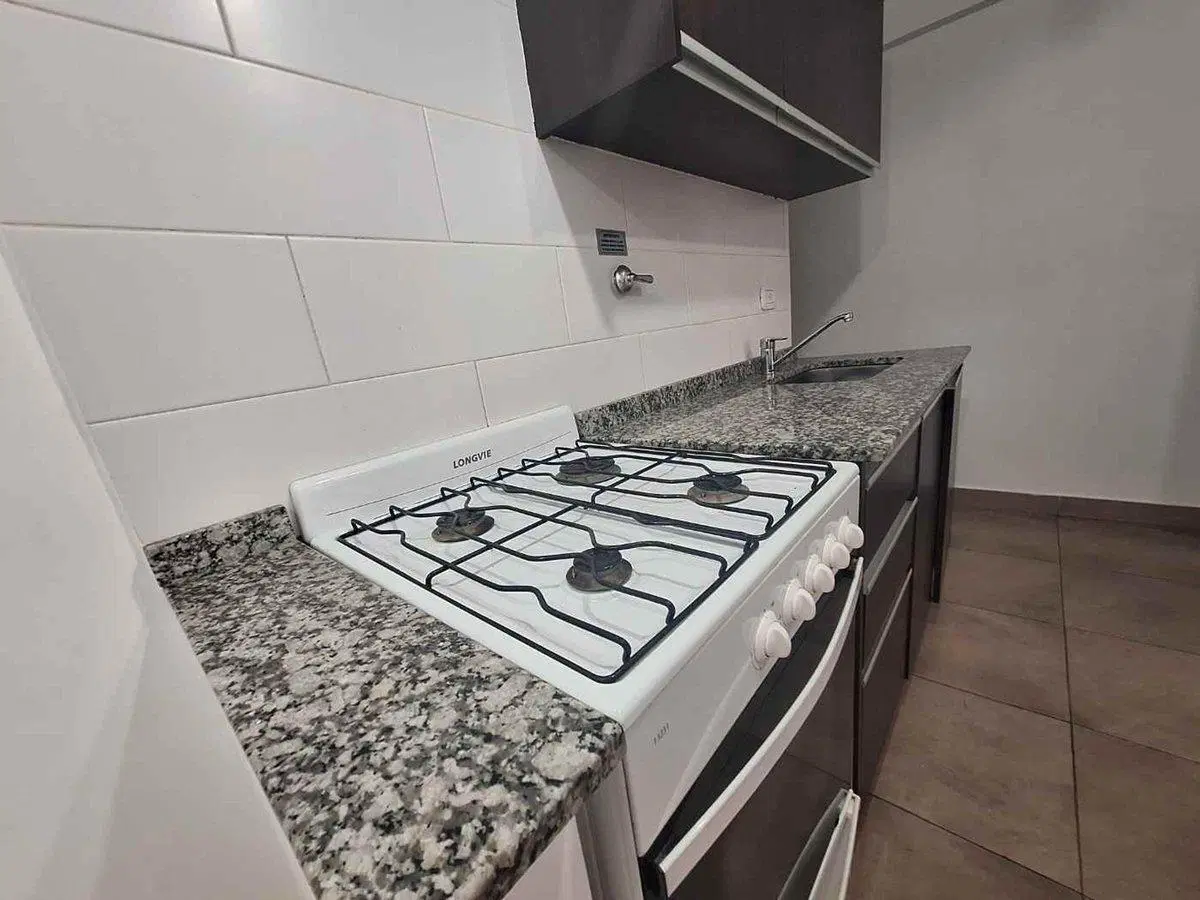 Alquiler  Monoambiente  + cochera en Villa Crespo 4