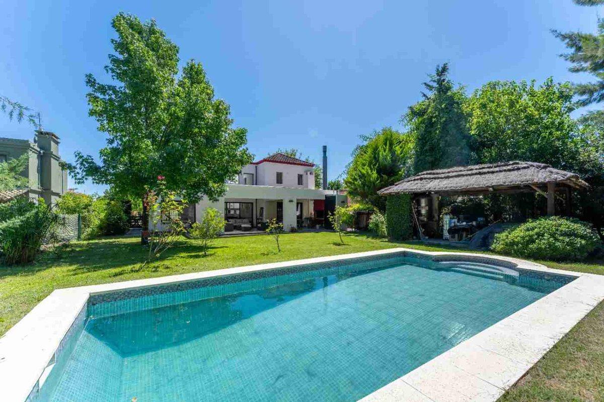 Foto de VENTA . CASA - 5 AMB. B°. SANTA CLARA - TIGRE, imagen 5