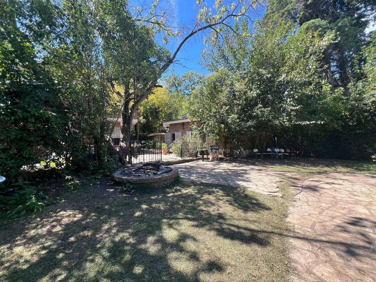 Foto de VENTA QUINTA 6 AMB SOBRE LOTE 1940 M2 TORTUGUITAS, imagen 2