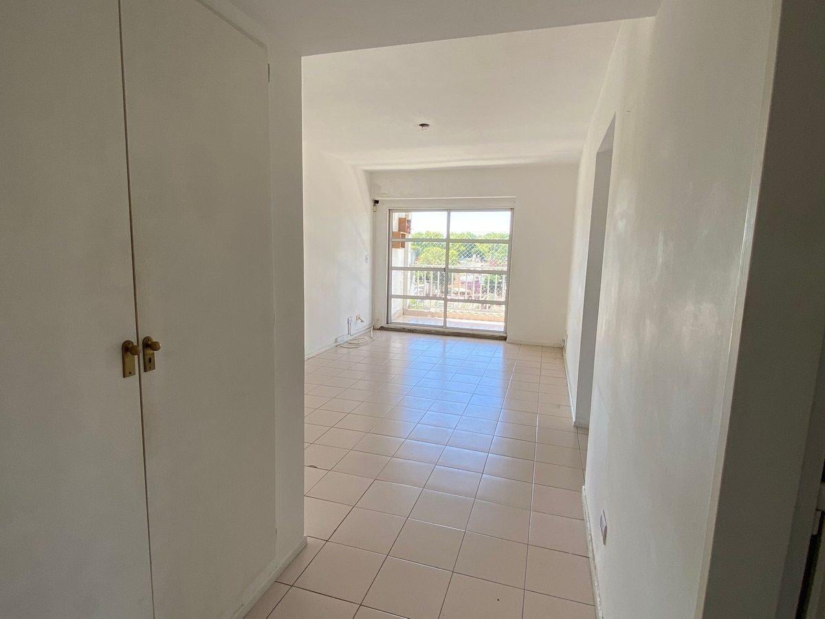Foto de VENTA DEPTO 3 AMBIENTES COCHERA BAULERA Y LUMINOSO, imagen 1