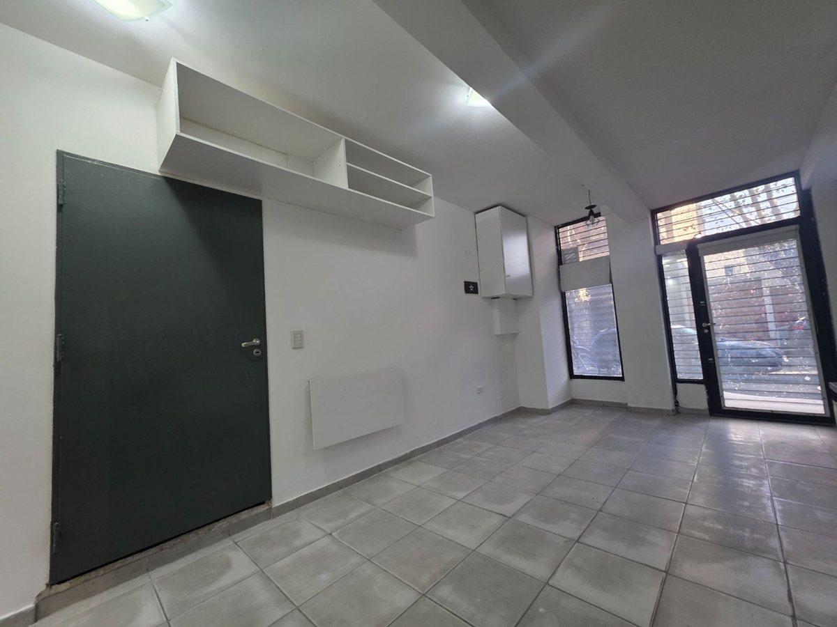 Foto de VENTA. MONOAMBIENTE APTO COMERCIAL EN PARQUE CHAS, imagen 4
