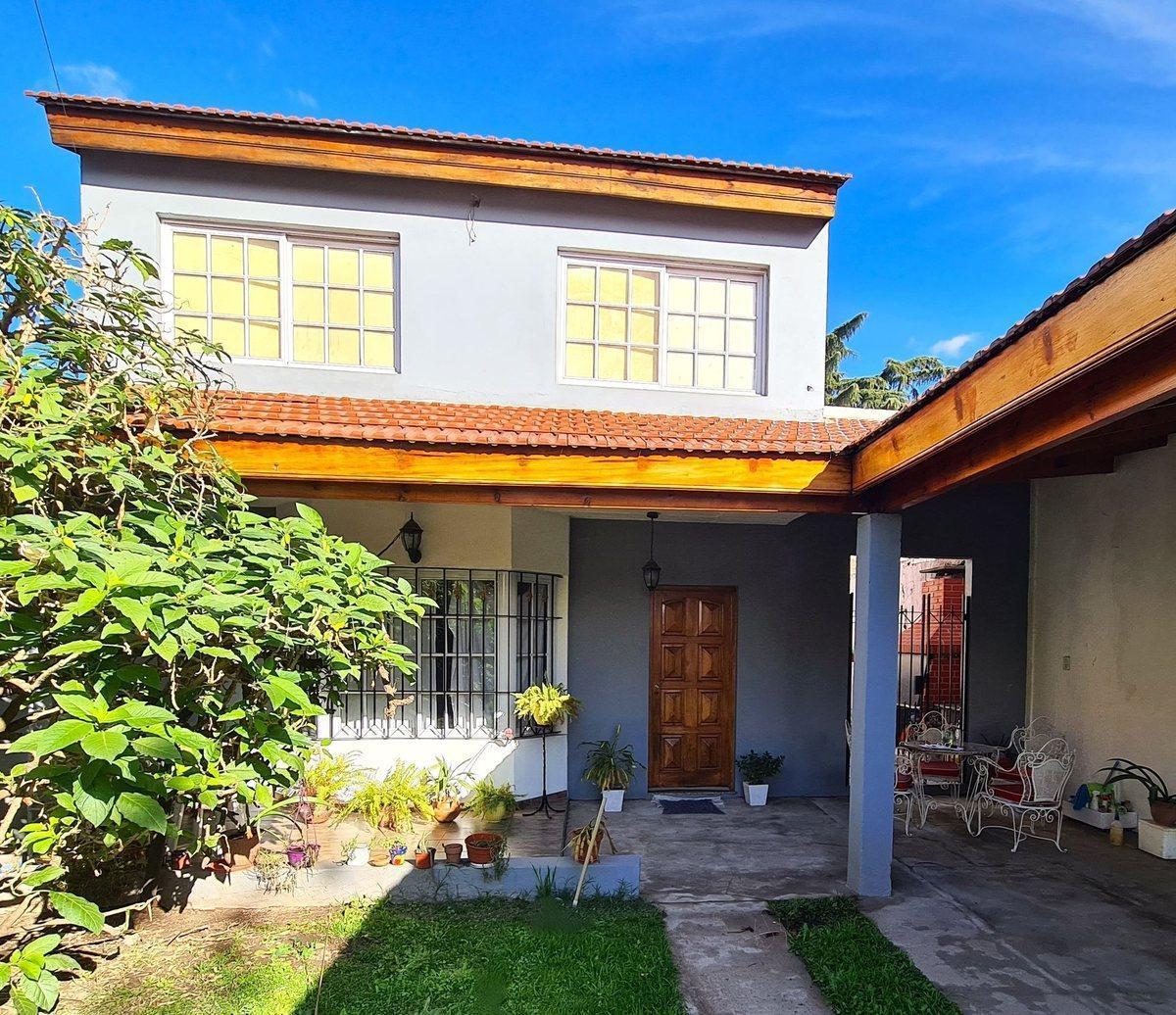 Foto de CASA CHALET CON TERRENO PROPIO Y DEPTO EN P.ALTA, imagen 1
