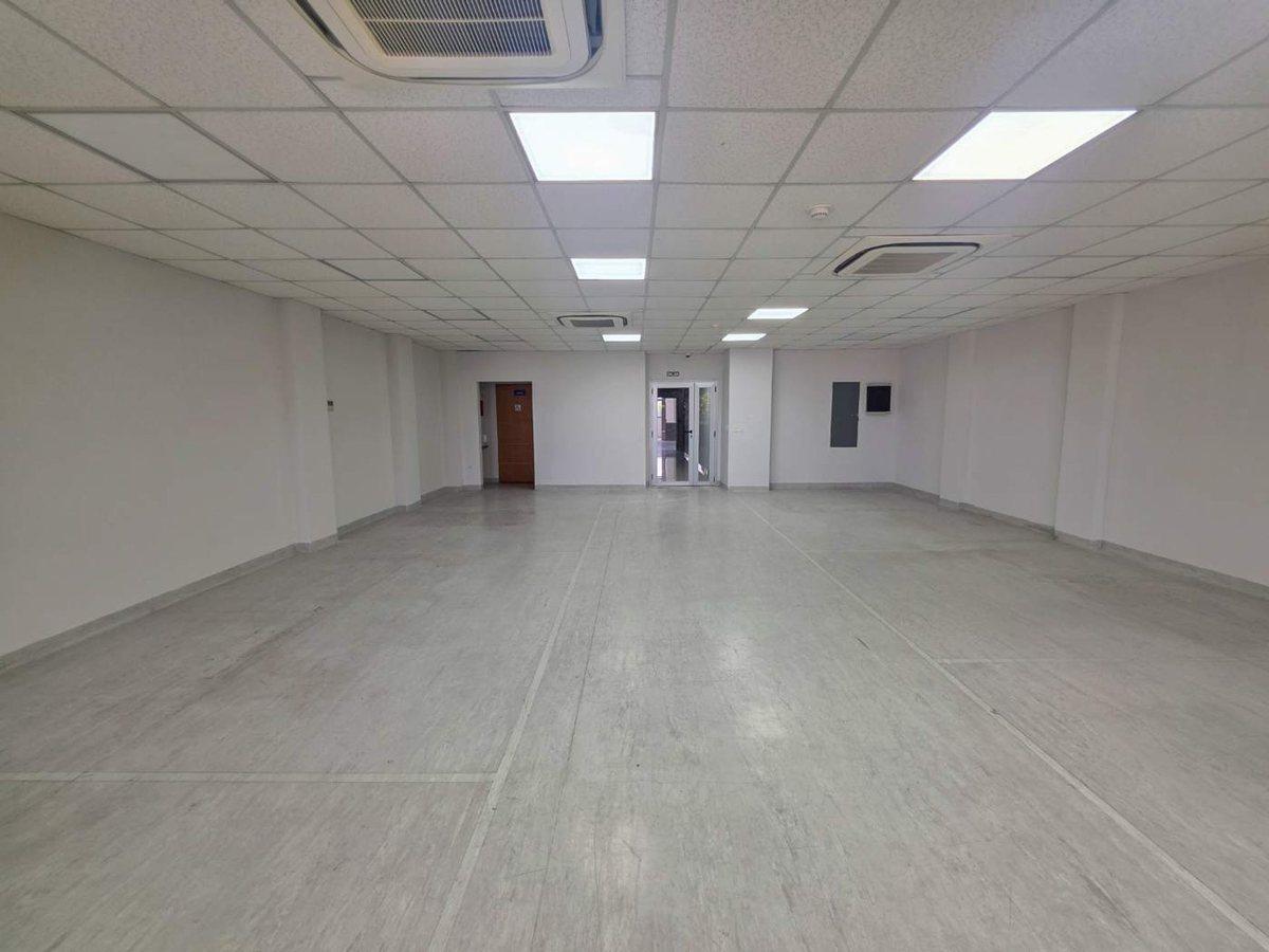 Foto de ALQUILER OFICINAS - Edificio Corporativo 276 m², imagen 2
