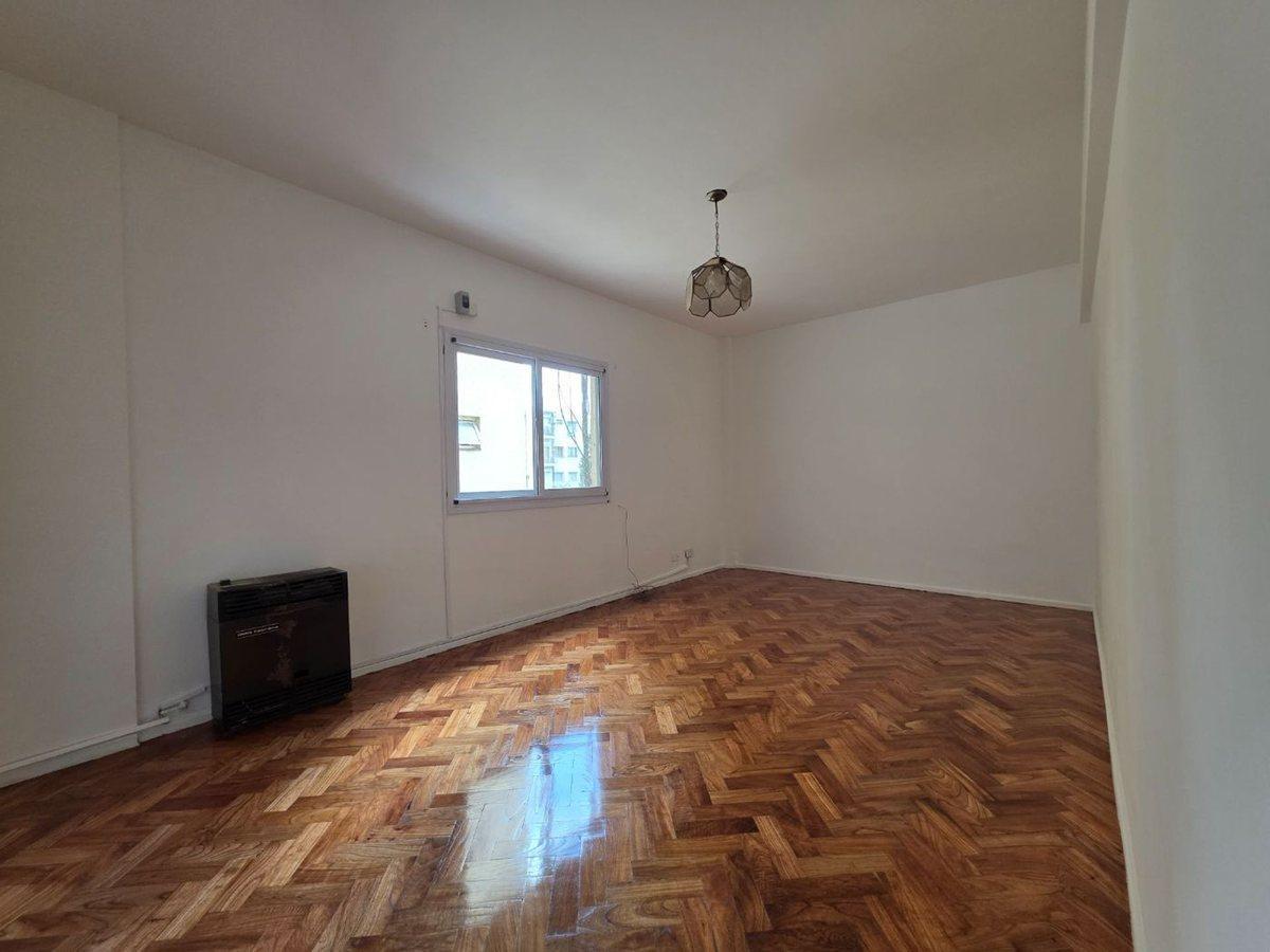 Foto de VENTA. DEPTO. 3 AMBIENTES CON RENTA. CABALLITO SUR, imagen 2