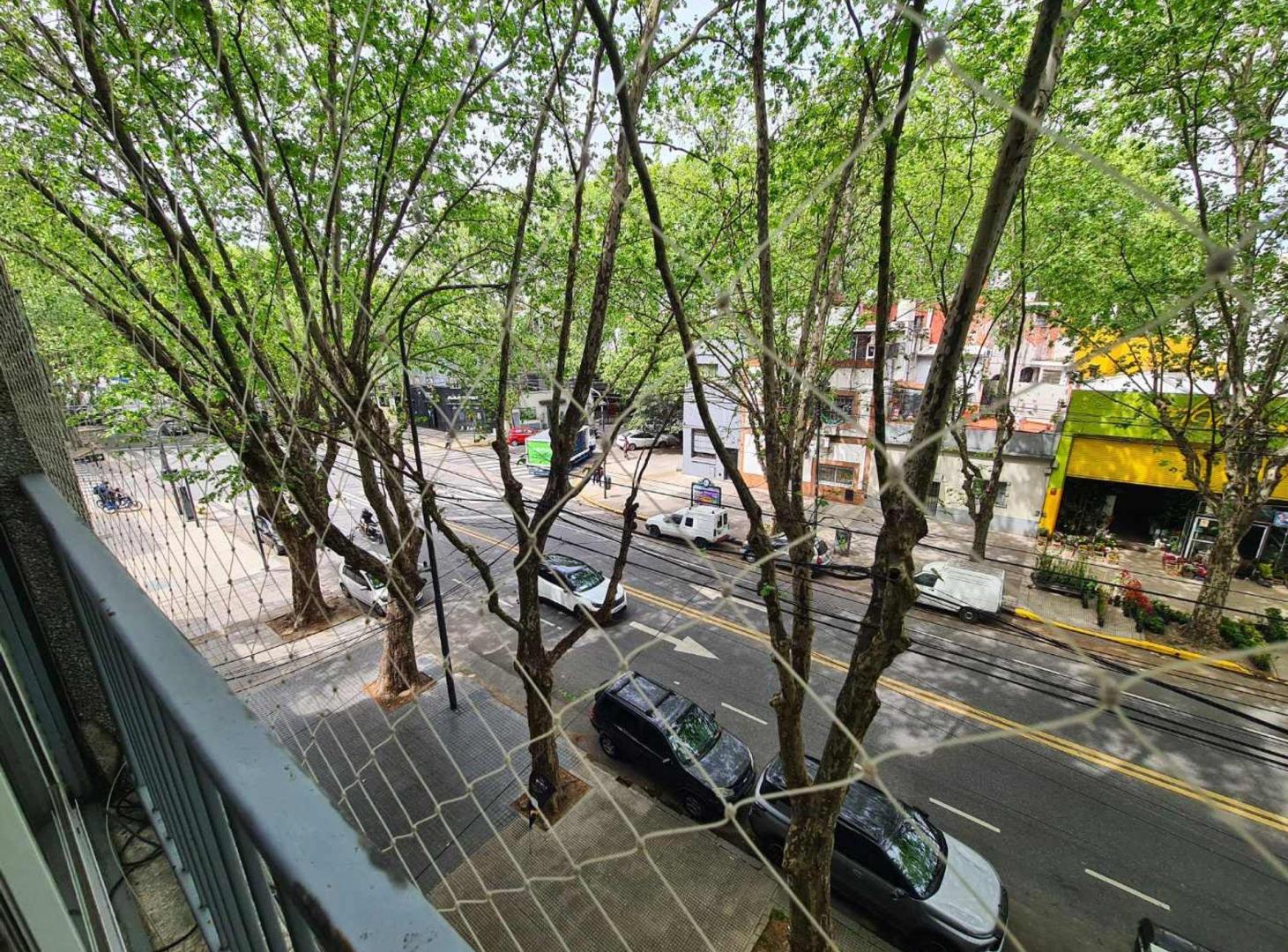 Foto de VENTA DEPTO 4 AMB CON DEPCIA. Y COCHERA -V.ORTUZAR, imagen 5