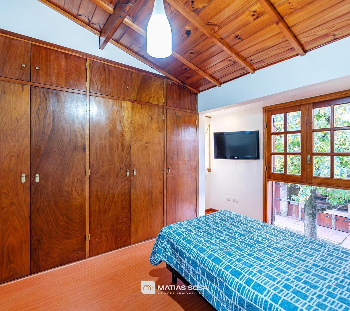 Venta - Casa 5 Ambientes en 2 Lotes con Pileta - Barrio La Florida 4