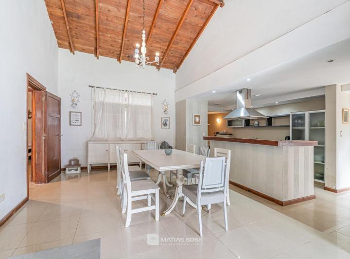 Alquiler 12 meses - Casa 3 ambientes - Parque - Zona Güemes 2