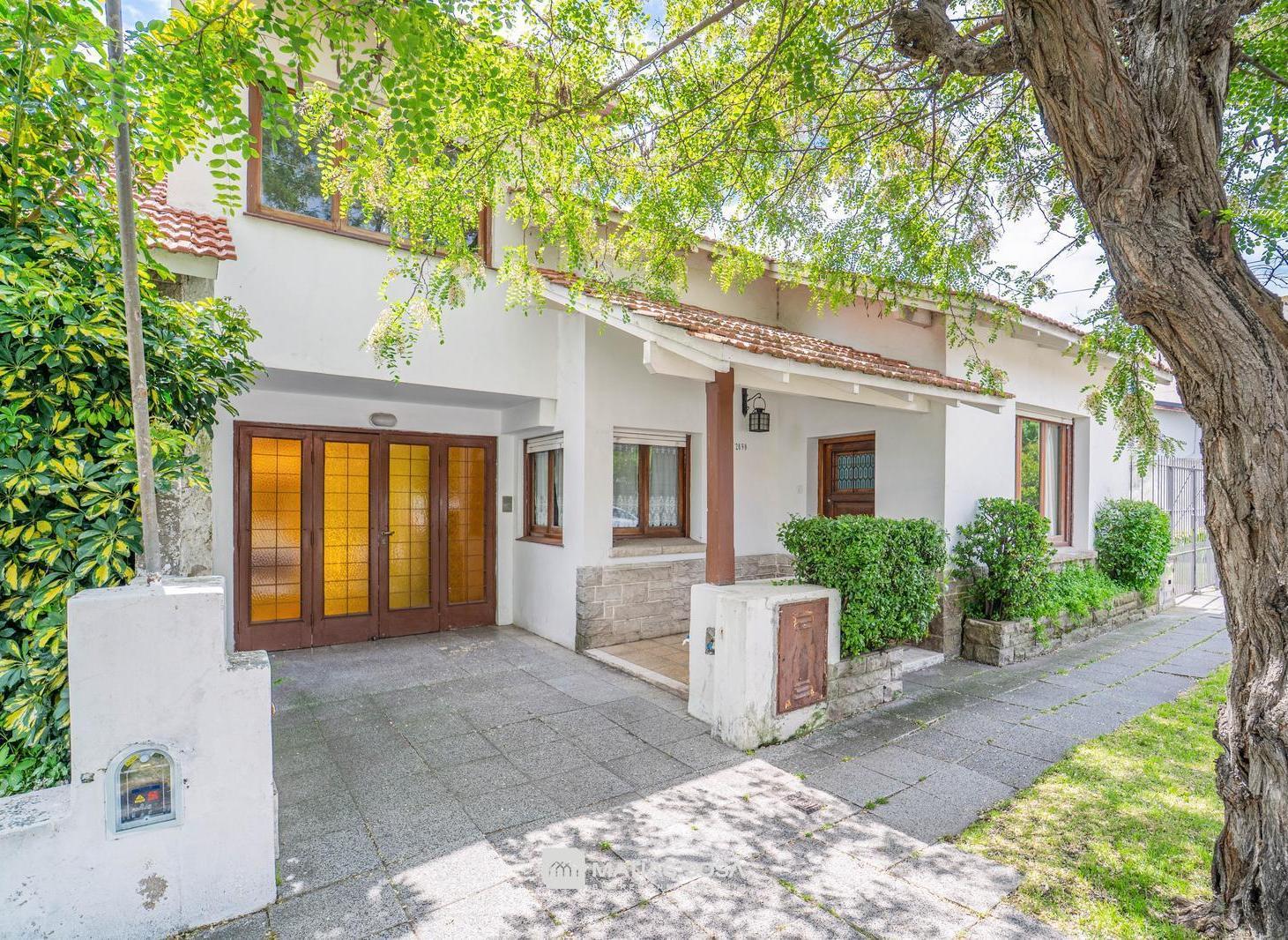 Venta - Casa 7 ambientes - Parque - Chauvin