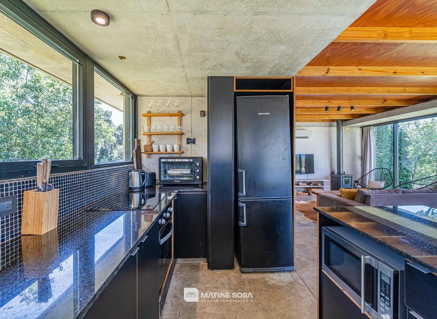 Venta - Casa 3 Ambientes con Diseño Único - Sierra de los Padres