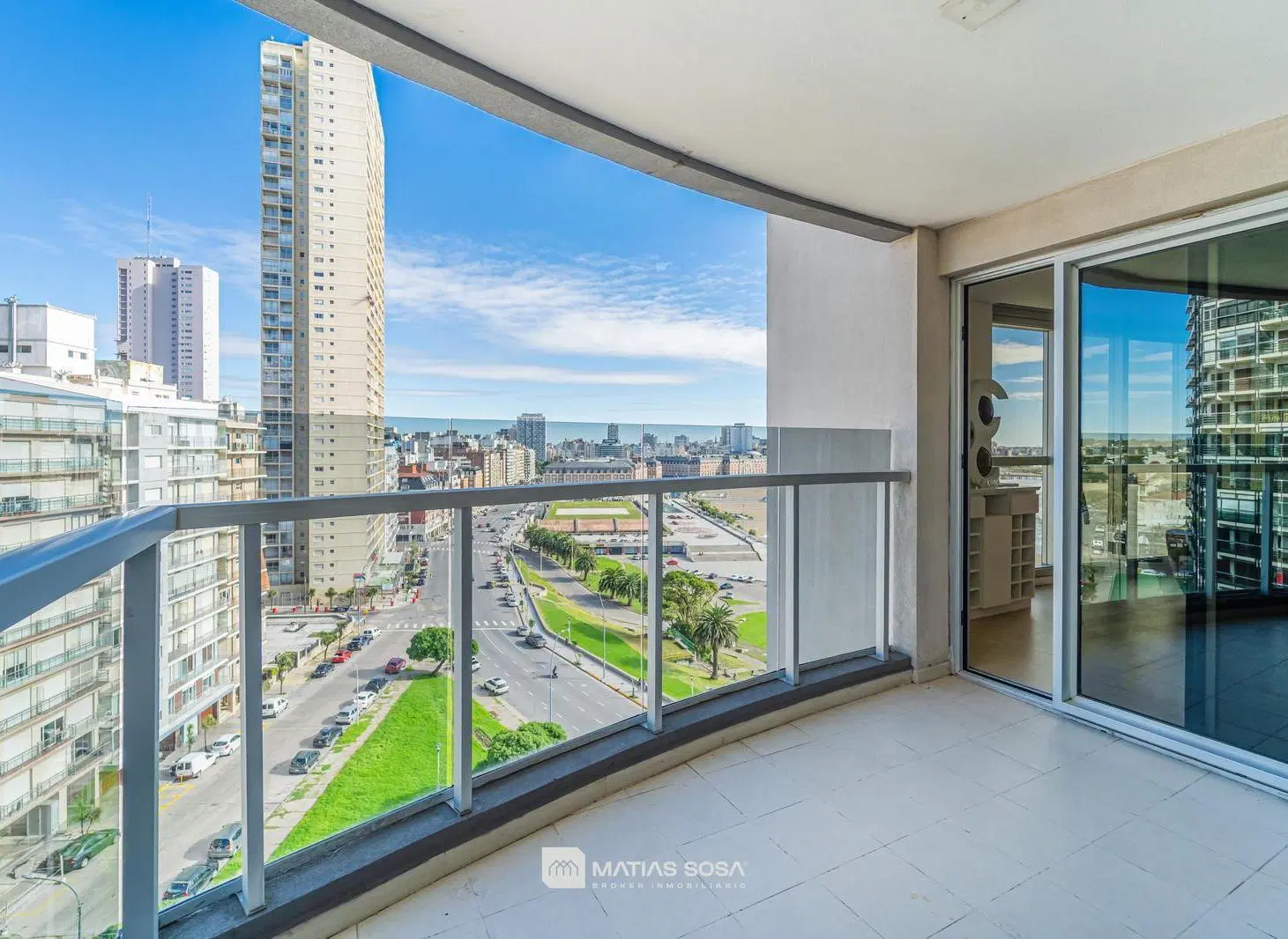 Venta - Departamento 4 ambientes - Cochera Doble - Vista al Mar - Edificio Aqua 2