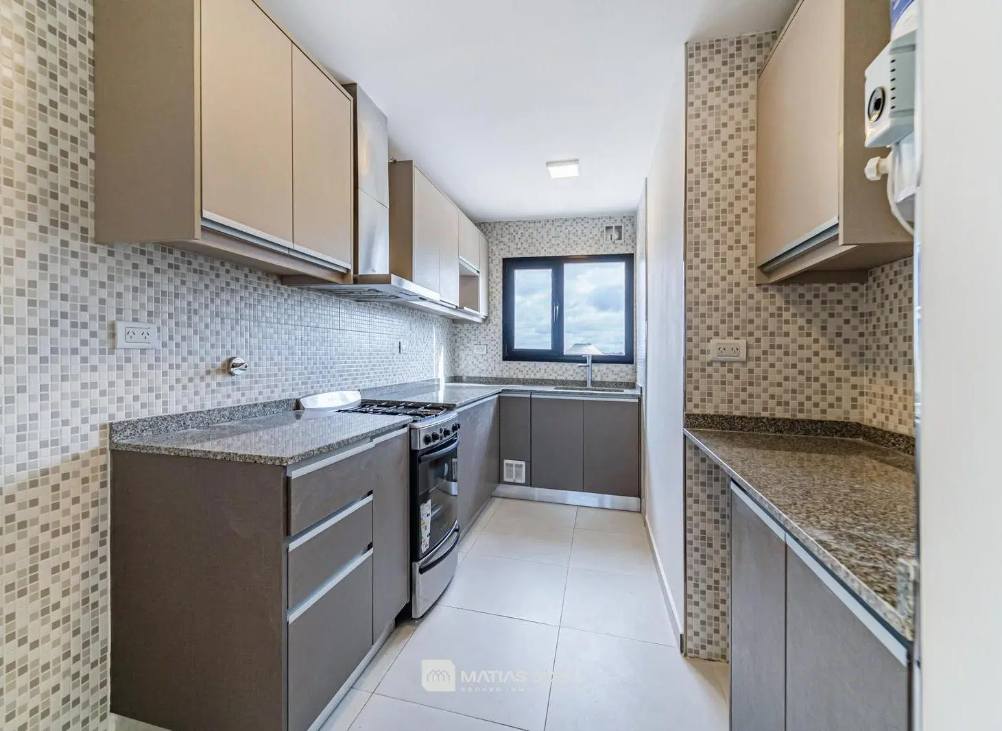 Venta - Departamento Dos Ambientes - Vista al Mar - Cochera fija - Moderno 5