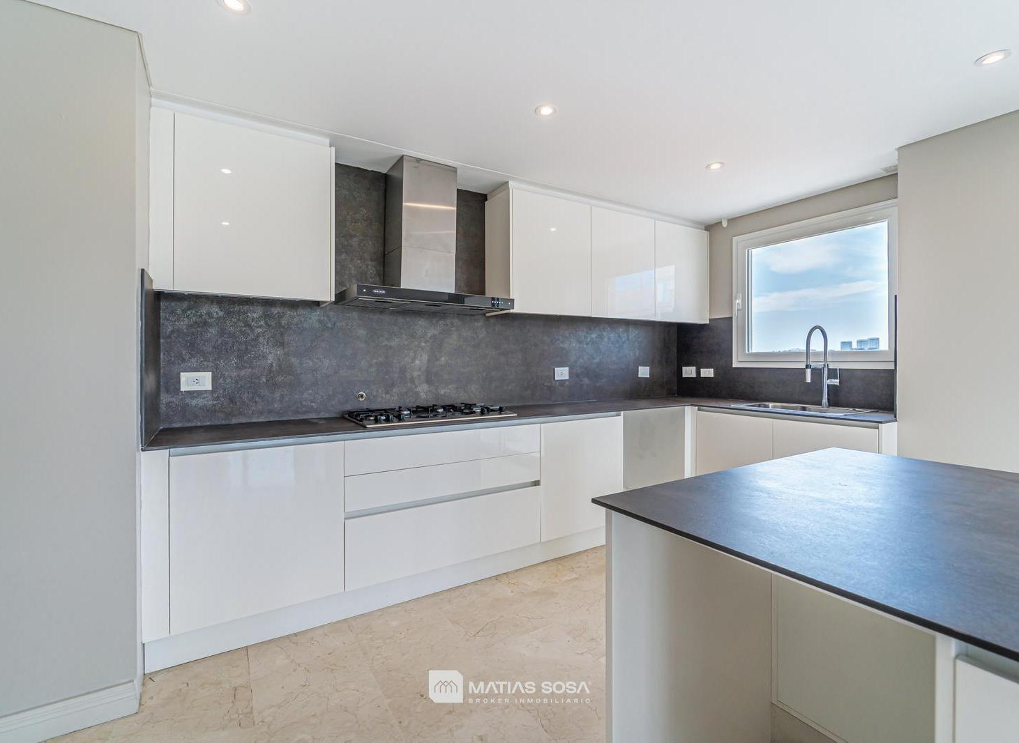 Foto de Venta - Departamento - Terraza Privada - Categoría- Güemes - 4 ambientes, imagen 2