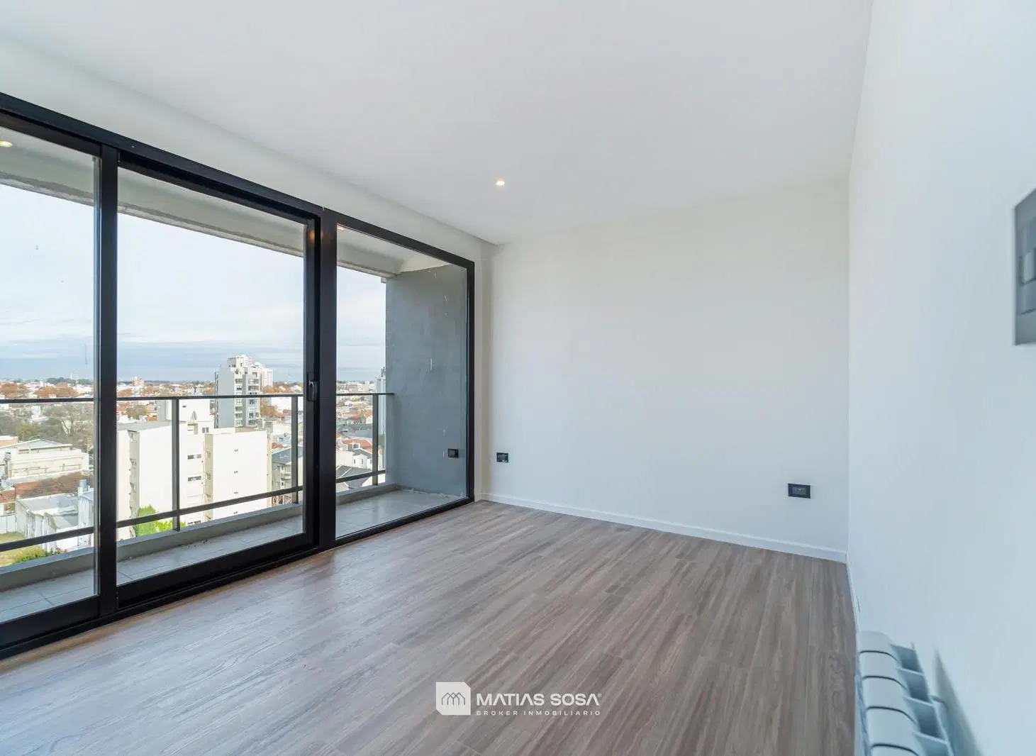 Venta - Departamento a estrenar - Piso 8 - Luminoso - Parrilla en balcon - Cochera opcional 4