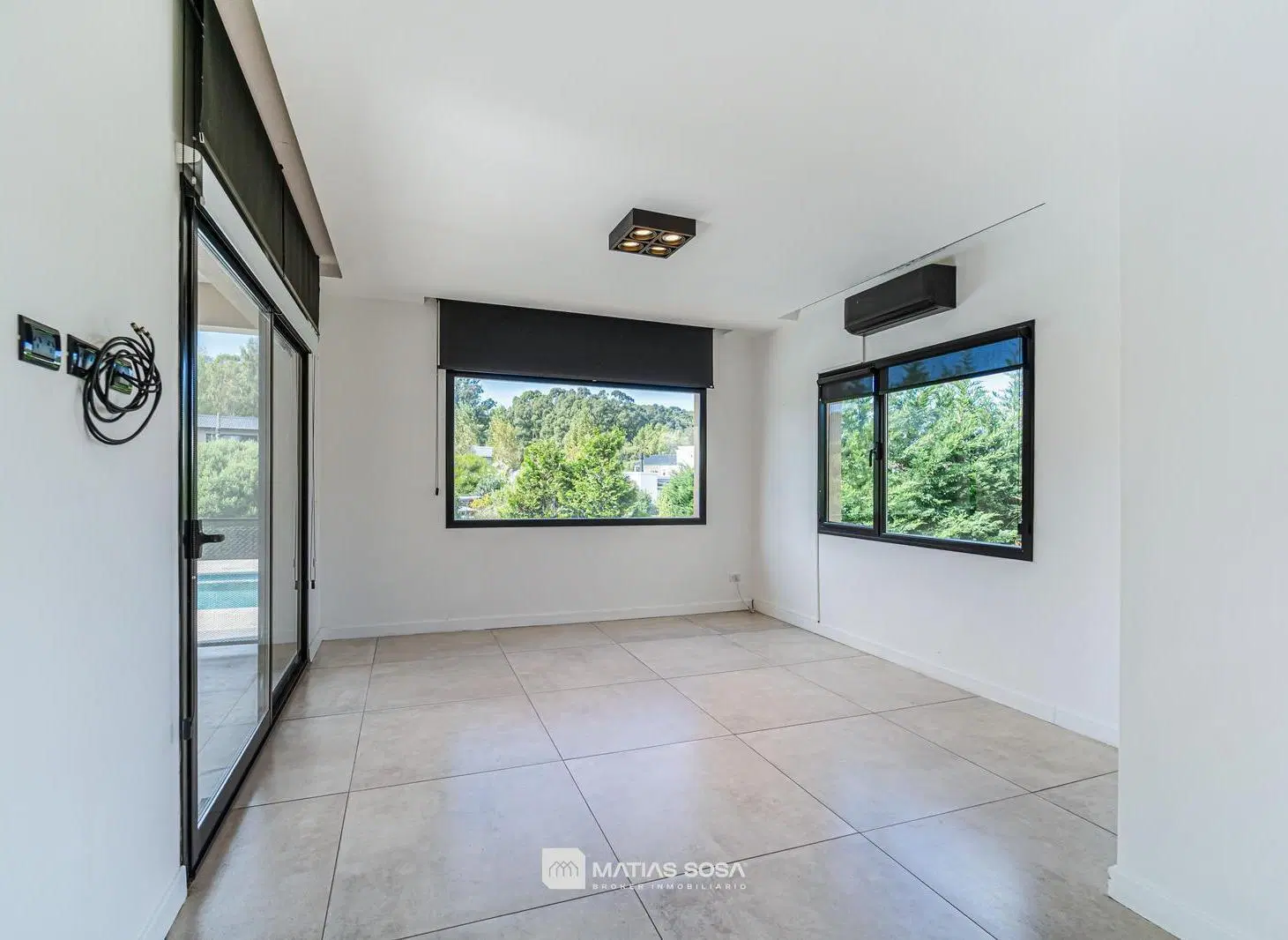 Venta - Casa - 4 ambientes con Piscina y Parrilla - Rumencó "Las Lomas" 8