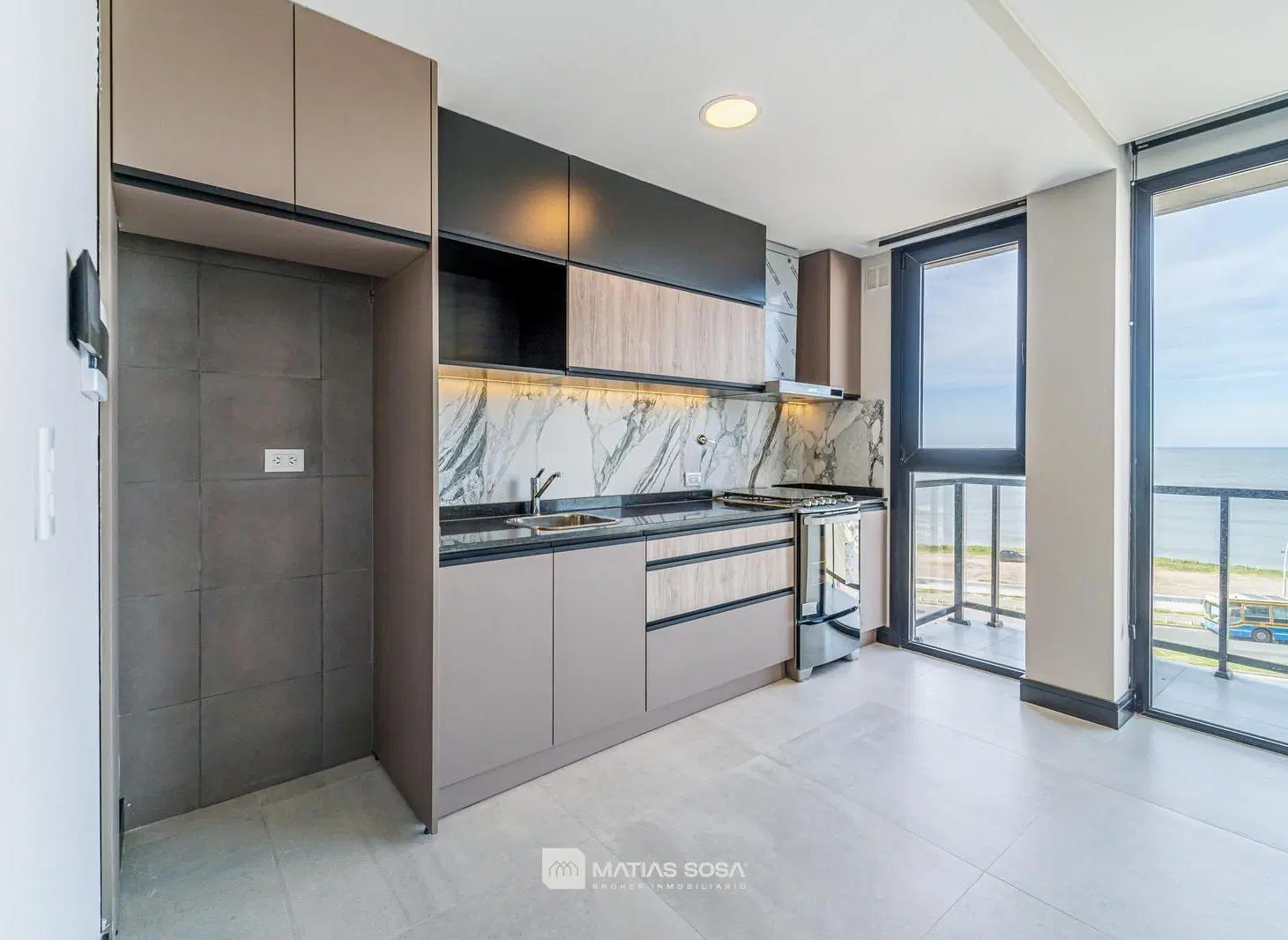 Venta - Departamento 3 ambientes - Cochera - Vista al mar 3