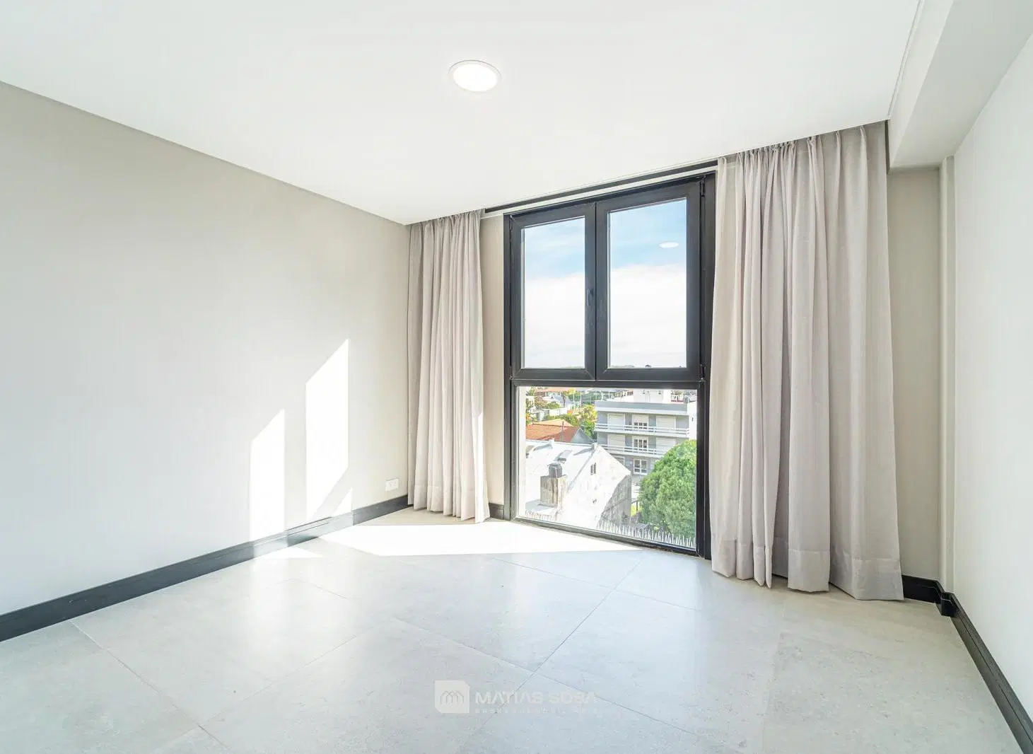 Venta - Departamento 3 ambientes - Cochera - Vista al mar 8