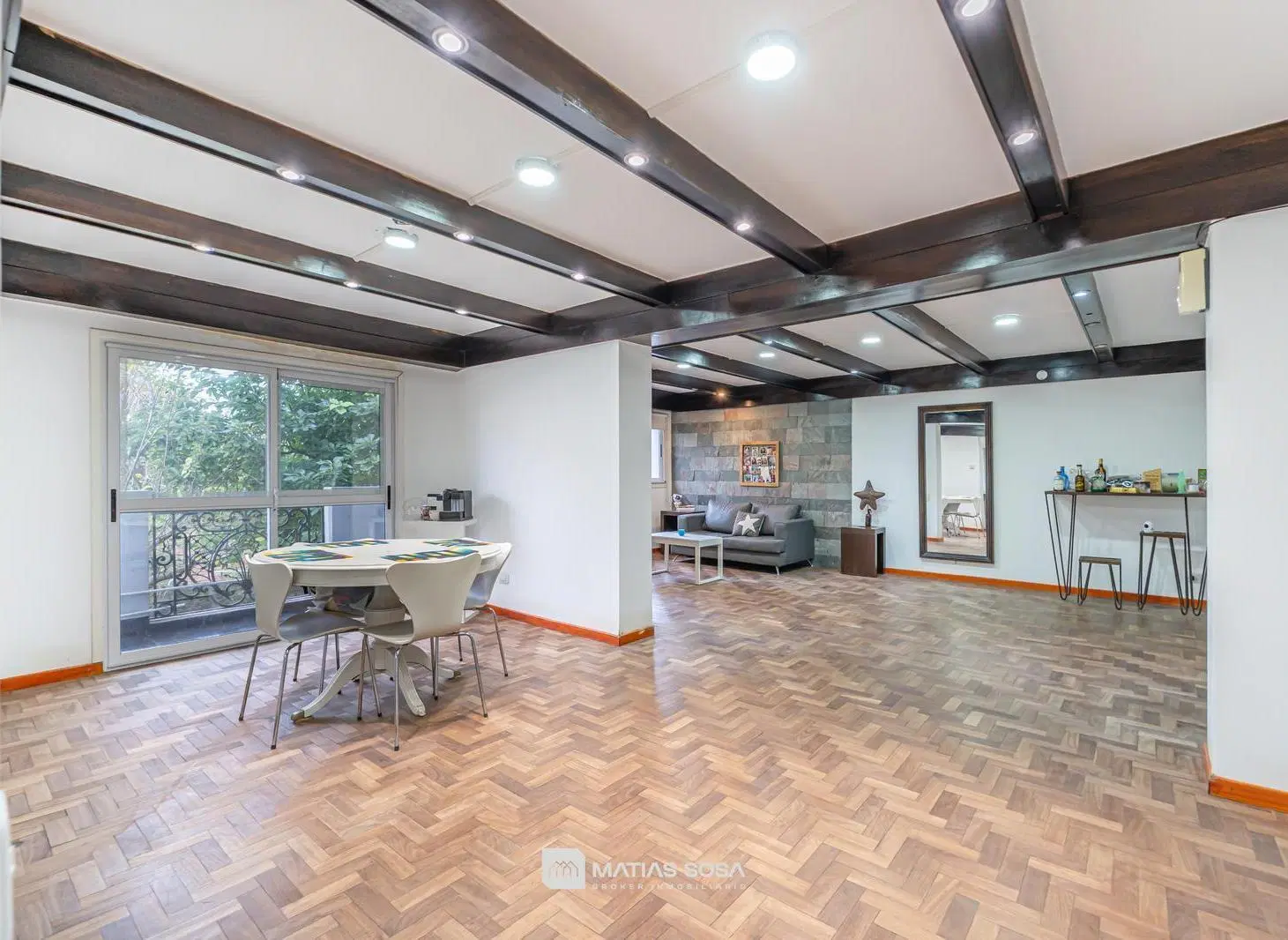 Venta Ph 4 ambientes - mas departamento - cochera- patio y parrilla en San Carlos 2